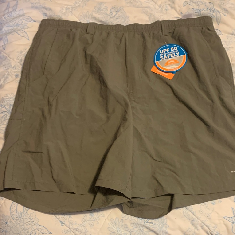 Columbia Gray Water Shorts